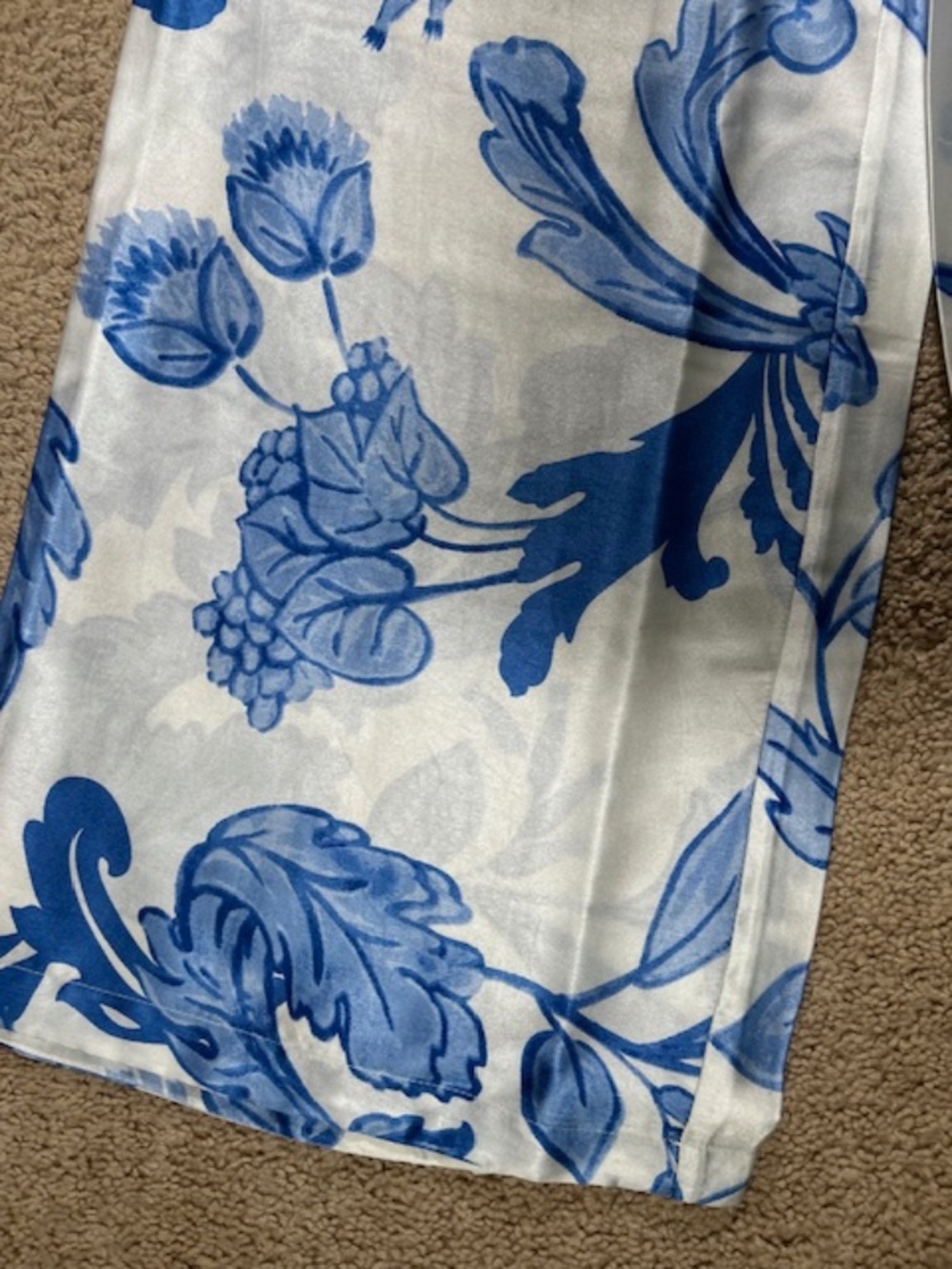 NWT Blue White Floral Wide Leg Pull On Pants - Size L - Picture 6 of 7